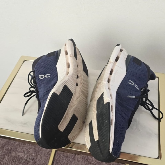 On Cloudnova Navy Blue White Athletic Running Shoes Men’s (26.99117) Size 8.5 main image 9